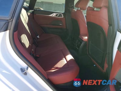 Zdjęcie 10 z 14 samochodu: 2023 BMW I4 EDRIVE 35 VIN:WBY43AW05PFR08357 - miniatura