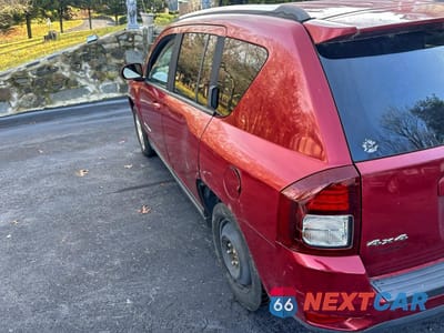 Trzecie zdjęcie samochodu z tyłu: 2015 JEEP COMPASS LATITUDE VIN:1C4NJDEB5FD162504 - miniatura