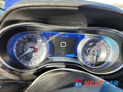 Zdjęcie 9 z 12 samochodu: 2020 CHRYSLER 300 TOURING VIN:2C3CCAAG2LH115760 - miniatura