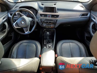 Zdjęcie 8 z 12 samochodu: 2016 BMW X1 XDRIVE28I VIN:WBXHT3C39G5E54994 - miniatura