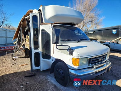 2004 FORD E350 BUS 1FDWE35S14HB18116 - główne zdjęcie licytacji z USA - miniatura