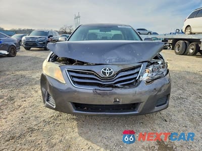 Piąte zdjęcie samochodu w środku: 2010 TOYOTA CAMRY BASE VIN:4T4BF3EK0AR012843 - miniatura