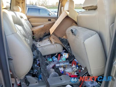 Zdjęcie 10 z 12 samochodu: 2002 CHEVROLET SUBURBAN K1500 VIN:1GNFK16Z42J239345 - miniatura