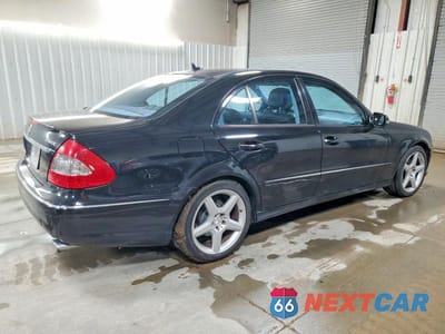 Trzecie zdjęcie samochodu z tyłu: 2008 MERCEDES-BENZ E 350 4MATIC VIN:WDBUF87X28B345899 - miniatura