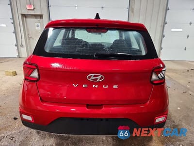 Zdjęcie 6 z 12 samochodu: 2021 HYUNDAI VENUE SE VIN:KMHRB8A31MU099334 - miniatura