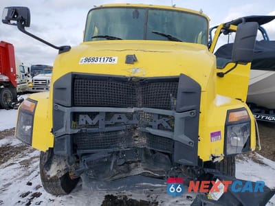 Zdjęcie 7 z 10 samochodu: 2025 MACK ANTHEM SEMI TRUCK VIN:1M1AN4GY1SM051804 - miniatura