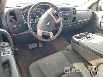 Zdjęcie 8 z 13 samochodu: 2013 CHEVROLET SILVERADO K1500 LT VIN:1GCRKSE75DZ275707 - miniatura