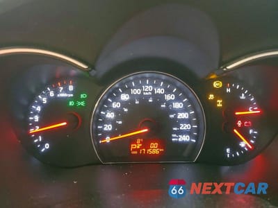 Zdjęcie 9 z 13 samochodu: 2015 KIA SORENTO LX VIN:5XYKTCA63FG629789 - miniatura