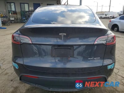 Zdjęcie 6 z 13 samochodu: 2025 TESLA MODEL Y VIN:7SAYGAEE1SF302445 - miniatura