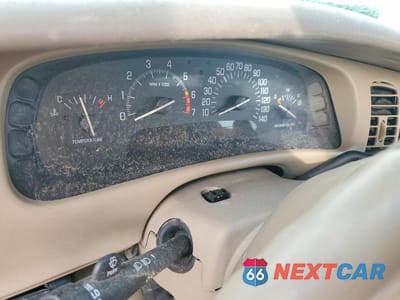 Zdjęcie 9 z 12 samochodu: 2000 BUICK PARK AVENUE VIN:1G4CW52K3Y4113934 - miniatura