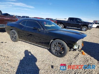 Czwarte zdjęcie samochodu z boku: 2021 DODGE CHALLENGER R/T VIN:2C3CDZBTXMH513078 - miniatura