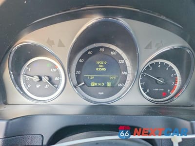 Zdjęcie 9 z 11 samochodu: 2009 MERCEDES-BENZ C 300 4MATIC VIN:WDDGF81X79R062114 - miniatura