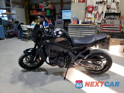 Trzecie zdjęcie samochodu z tyłu: 2023 YAMAHA MT09 VIN:JYARN71EXPA003869 - miniatura