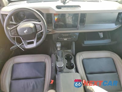Zdjęcie 8 z 12 samochodu: 2024 FORD BRONCO VIN:1FMEE2BP5RLB47399 - miniatura