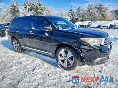 Czwarte zdjęcie samochodu z boku: 2013 TOYOTA HIGHLANDER LIMITED VIN:5TDDK3EH5DS194393 - miniatura