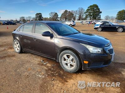 Czwarte zdjęcie samochodu z boku: 2014 CHEVROLET CRUZE LT VIN:1G1PC5SB8E7306078 - miniatura