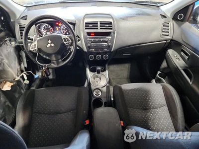 Zdjęcie 8 z 13 samochodu: 2012 MITSUBISHI OUTLANDER SPORT SE VIN:JA4AR4AU8CZ001510 - miniatura