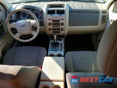 Zdjęcie 8 z 14 samochodu: 2009 FORD ESCAPE HYBRID VIN:1FMCU49329KA56234 - miniatura