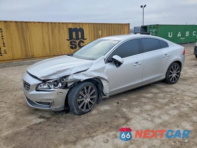 2017 VOLVO S60 PREMIER LYV402TK9HB148480 - główne zdjęcie licytacji z USA - miniatura