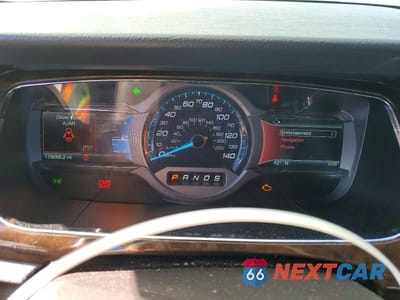 Zdjęcie 9 z 11 samochodu: 2019 FORD TAURUS LIMITED VIN:1FAHP2F88KG114352 - miniatura