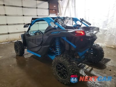 Trzecie zdjęcie samochodu z tyłu: 2019 CAN-AM MAVERICK X3 X RC TURBO R VIN:3JBVVAW48KK000124 - miniatura