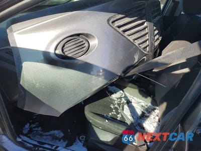 Zdjęcie 7 z 12 samochodu: 2014 FORD FOCUS SE VIN:1FADP3F25EL193619 - miniatura