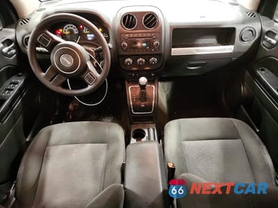 Zdjęcie 8 z 14 samochodu: 2015 JEEP COMPASS SPORT VIN:1C4NJDBBXFD396092 - miniatura
