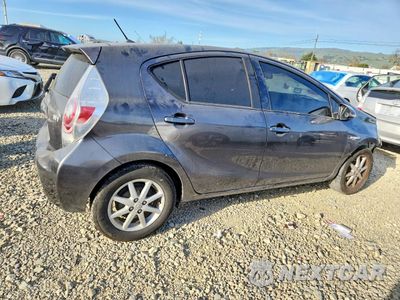 Trzecie zdjęcie samochodu z tyłu: 2014 TOYOTA PRIUS C ONE VIN:JTDKDTB36E1563044 - miniatura