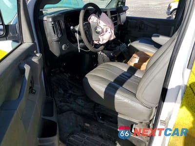 Zdjęcie 8 z 13 samochodu: 2021 CHEVROLET EXPRESS G2500 REFRIGERATED DELIVERY VAN VIN:1GCWGBFP2M1238583 - miniatura