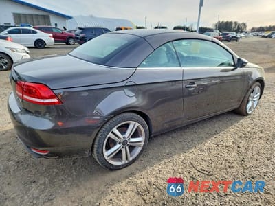 Trzecie zdjęcie samochodu z tyłu: 2012 VOLKSWAGEN EOS LUX VIN:WVWFW7AH7CV006875 - miniatura