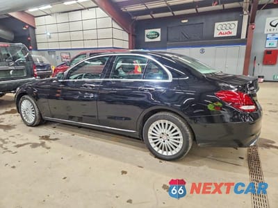 Drugie zdjęcie samochodu z przodu: 2017 MERCEDES-BENZ C 300 4MATIC VIN:55SWF4KB1HU194614 - miniatura