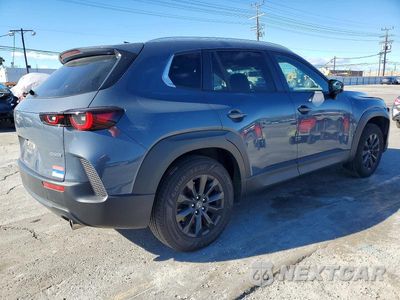 Trzecie zdjęcie samochodu z tyłu: 2023 MAZDA CX-50 PREMIUM VIN:7MMVABDM2RN190427 - miniatura