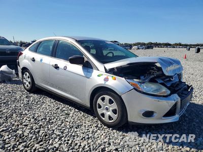 Czwarte zdjęcie samochodu z boku: 2014 FORD FOCUS S VIN:1FADP3E28EL167436 - miniatura