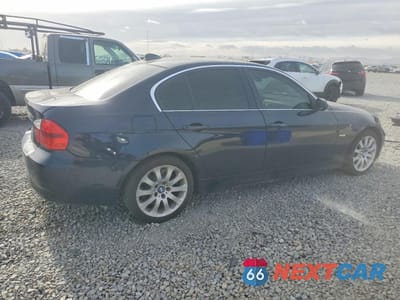Trzecie zdjęcie samochodu z tyłu: 2006 BMW 330 XI VIN:WBAVD335X6KL52693 - miniatura