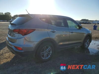 Trzecie zdjęcie samochodu z tyłu: 2018 HYUNDAI SANTA FE SPORT VIN:5NMZT3LB7JH080119 - miniatura