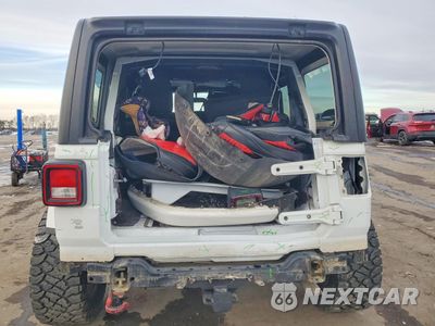 Zdjęcie 6 z 12 samochodu: 2018 JEEP WRANGLER UNLIMITED SAHARA VIN:1C4HJXEG4JW304591 - miniatura