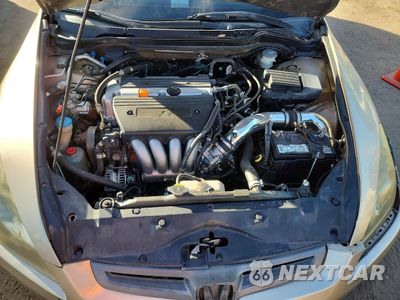 Zdjęcie 11 z 12 samochodu: 2003 HONDA ACCORD EX VIN:1HGCM566X3A116817 - miniatura