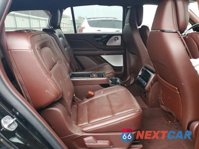 Zdjęcie 11 z 12 samochodu: 2021 LINCOLN AVIATOR BLACK LABEL VIN:5LM5J9XC1MGL18478 - miniatura