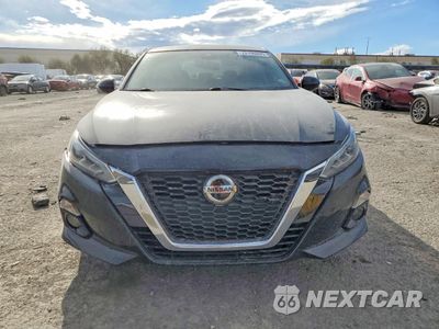 Piąte zdjęcie samochodu w środku: 2019 NISSAN ALTIMA SV VIN:1N4BL4DVXKC161752 - miniatura