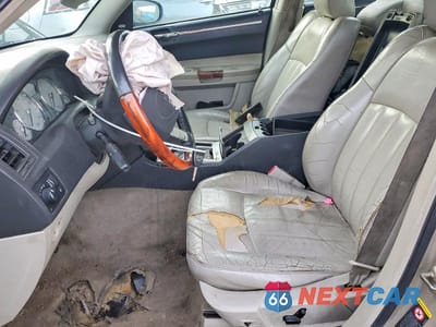 Zdjęcie 7 z 12 samochodu: 2006 CHRYSLER 300C VIN:2C3LA63H06H244562 - miniatura