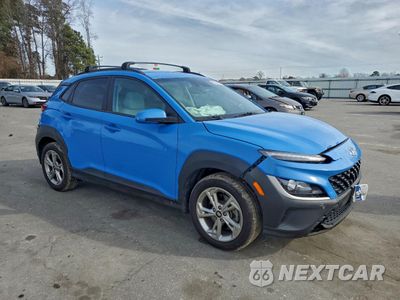 Czwarte zdjęcie samochodu z boku: 2022 HYUNDAI KONA SEL VIN:KM8K6CABXNU797457 - miniatura