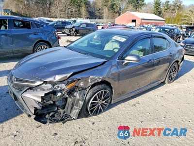 2024 TOYOTA CAMRY SE 4T1G11BK4RU111345 - główne zdjęcie licytacji z USA - miniatura