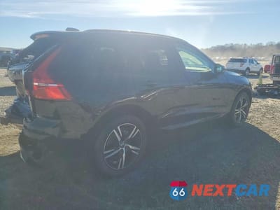 Trzecie zdjęcie samochodu z tyłu: 2021 VOLVO XC60 T5 R-DESIGN VIN:YV4102DM1M1846647 - miniatura