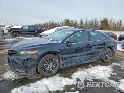 2022 TOYOTA CAMRY SE 4T1G11AK9NU710768 - główne zdjęcie licytacji z USA - miniatura