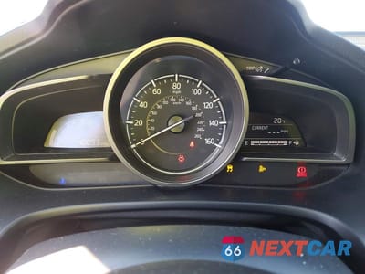 Zdjęcie 9 z 11 samochodu: 2017 MAZDA 3 SPORT VIN:3MZBN1U73HM109985 - miniatura