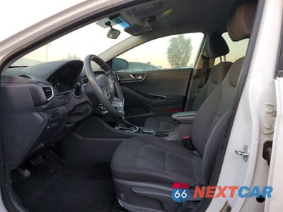 Zdjęcie 7 z 12 samochodu: 2019 HYUNDAI IONIQ BLUE VIN:KMHC65LC1KU140161 - miniatura