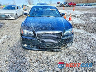 Piąte zdjęcie samochodu w środku: 2012 CHRYSLER 300 S VIN:2C3CCADT1CH315425 - miniatura