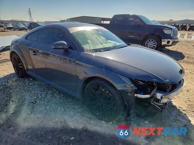 Czwarte zdjęcie samochodu z boku: 2016 AUDI TT VIN:TRUC5AFV5G1002294 - miniatura