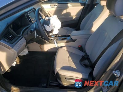 Zdjęcie 7 z 12 samochodu: 2019 HYUNDAI SONATA SE VIN:5NPE24AF2KH757188 - miniatura