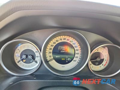 Zdjęcie 9 z 12 samochodu: 2014 MERCEDES-BENZ E 350 VIN:WDDHF5KB5EB038418 - miniatura